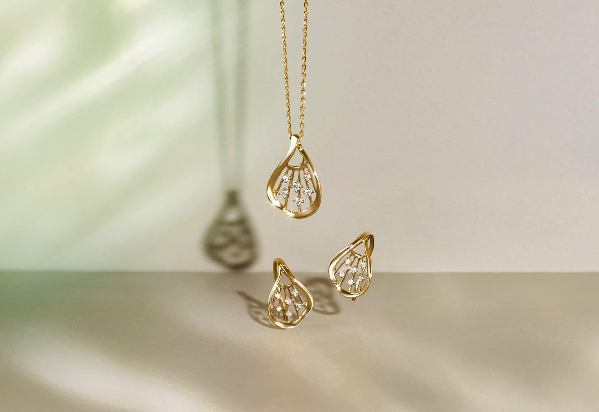 Diamond Petal veins
