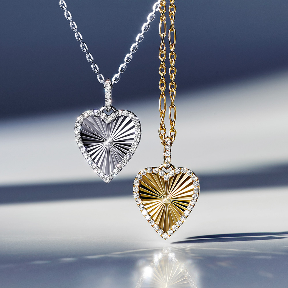 スタージュエリー　ETCHED HEART ギヨシェ　チャーム ETCHED HEART ｜STAR JEWELRY(スタージュエリー)