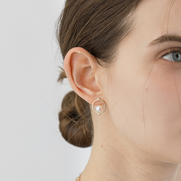 FUTURITY PEARL PIERCED EARRINGS(2JP1123)K10 ピアス｜スター