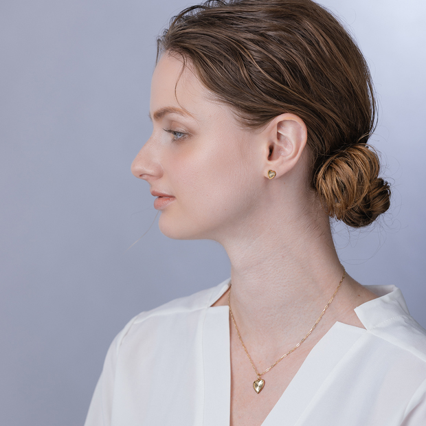 ETCHED HEART PIERCED EARRINGS(2JP1099)K10 ピアス｜スター
