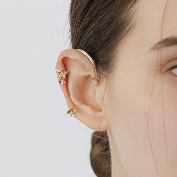 BLOOMING STAR EAR CUFF (2JE0212)K10 ピアス/イヤーカフ｜スター
