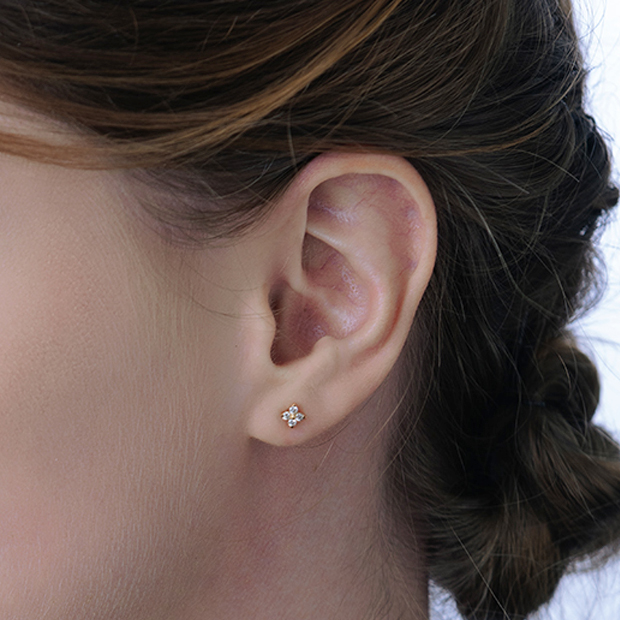 BRIGHTEST STAR DIAMOND PIERCED EARRINGS(SS)(2ZP1667)K18 ピアス