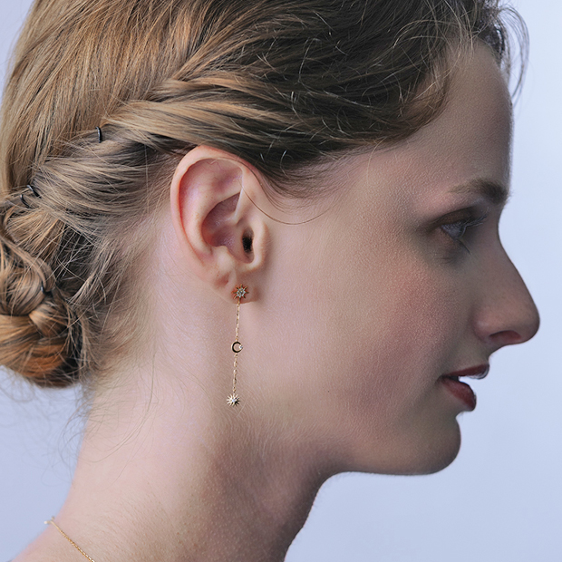 MOON&SUN CHAIN PIERCED EARRINGS(1ZP0948)K18 ピアス｜スター