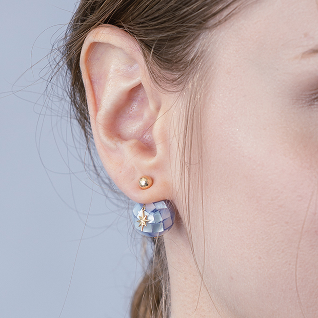 e.m. ★ ピアス SHIMMER BALL PIERCED EARRING(片耳用)(2JP1083)K10 ピアス