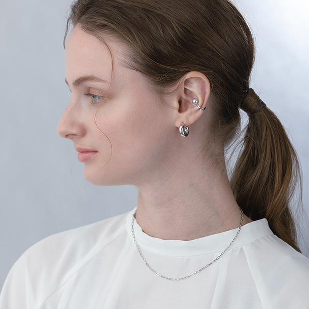 PUFFY HOOP PIERCED EARRING(1.6cm/片耳用)(2JP1056)K10 ピアス