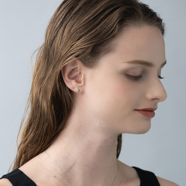DIAMOND STAR PIERCED EARRINGS(2JP0933)K10 ピアス｜スター