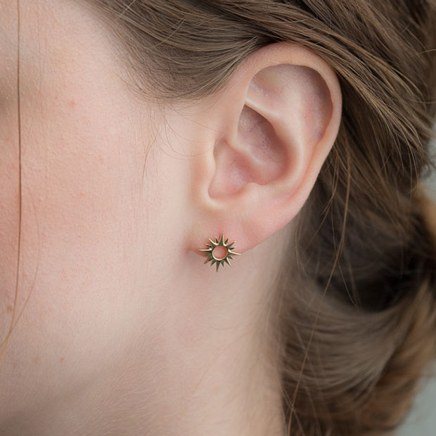 ピアスSUNBURST PIERCED EARRINGS(2JP0789)|スタージュエリー公式 ピアスSUNBURST PIERCED EARRINGS(2JP0789)|スタージュエリー公式