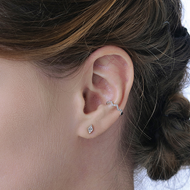 DIAMOND EAR CUFF(片耳用)(2XE0103)Pt950 イヤーカフ｜スター