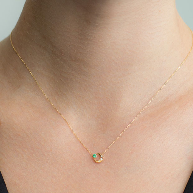 ネックレスEMERALD MOON NECKLACE(2ZN2312)｜スタージュエリー公式 