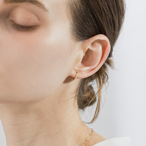 CLICK HOOP PIERCED EARRING(S)(片耳用)(2ZP1559)K18 ピアス｜スター