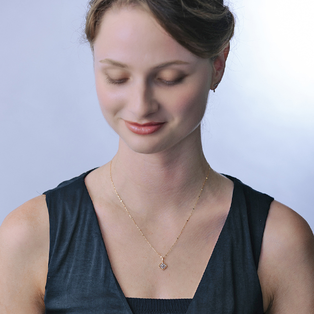 クリスマスギフトにおすすめジュエリー VINTAGE LACE CHARM(2ZC1042