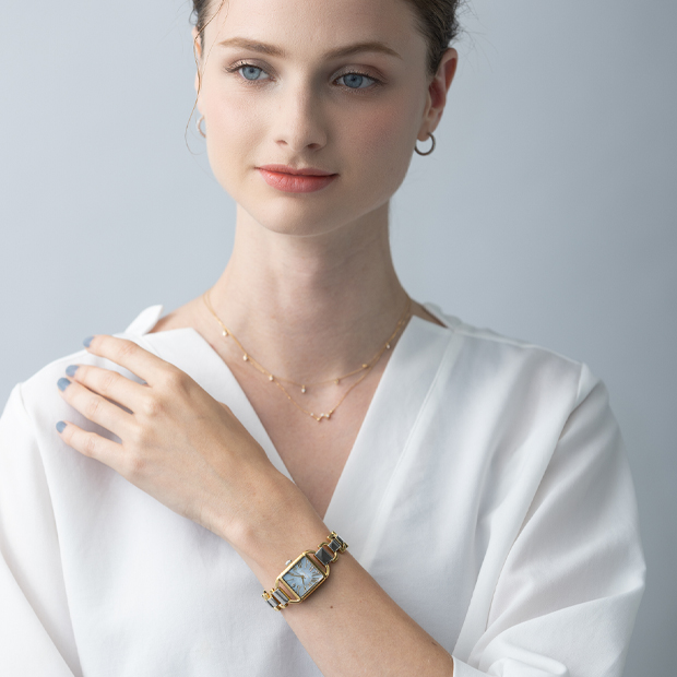 ECO HALF MOON WATCH(2SW1073)STEEL ウォッチ|スタージュエリー ECO HALF MOON WATCH(2SW1073)STEEL ウォッチ|スタージュエリー
