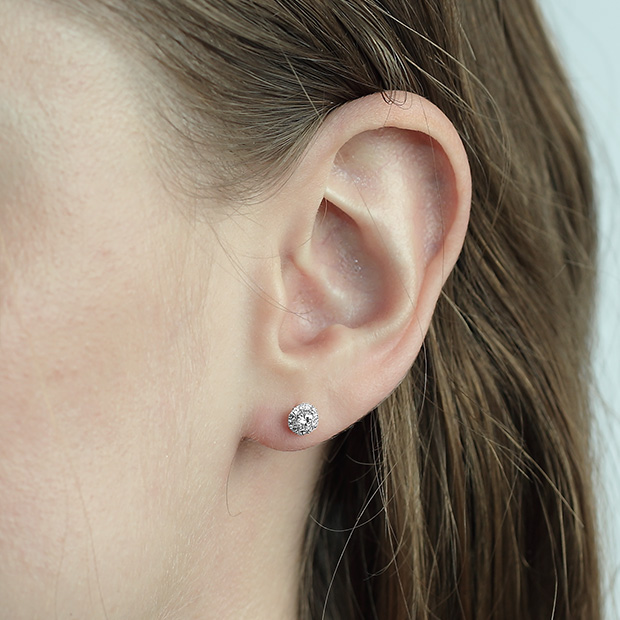 ピアスDIAMOND HALO PIERCED EARRINGS(1XP0401)｜スタージュエリー公式