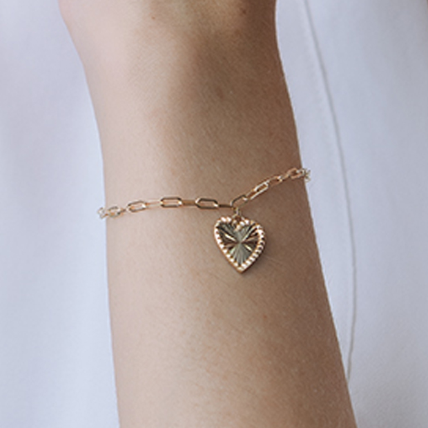 ETCHED HEART BRACELET(2JU0387)K10 ブレスレット｜スタージュエリー