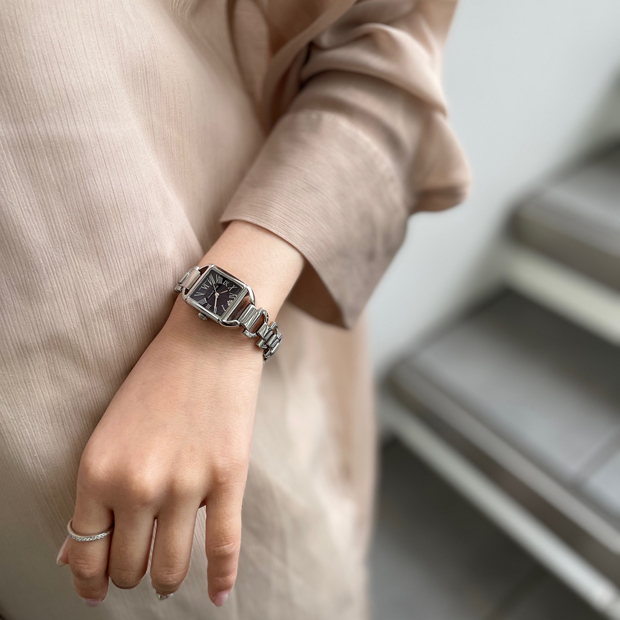 ECO HALF MOON WATCH(2SW1072)STEEL ウォッチ｜スタージュエリー