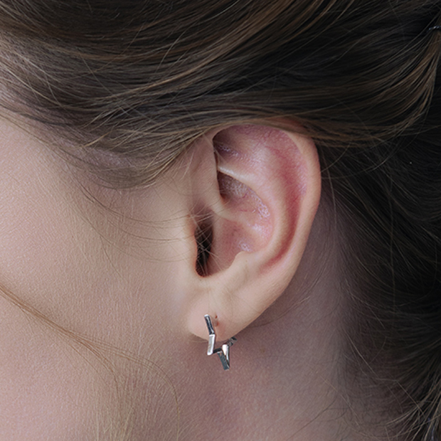 STAR CLICK HOOP PIERCED EARRING(片耳用)(2JP1028)K10 ピアス｜スター