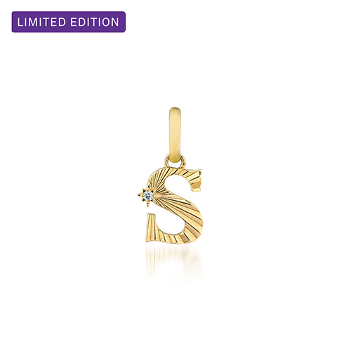PERSONALIZE YOU】ETCHED INITIAL CHARM (S)(K18YG)(2ZC8807)K18