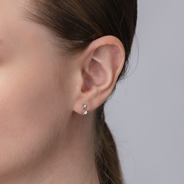 SPARKLE STAR PIERCED EARRINGS(2XP0345)Pt950 ピアス｜スター