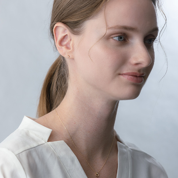 DIAMOND SKINNY PIERCED EARRING(片耳用)(2JP1063)K10 ピアス｜スター