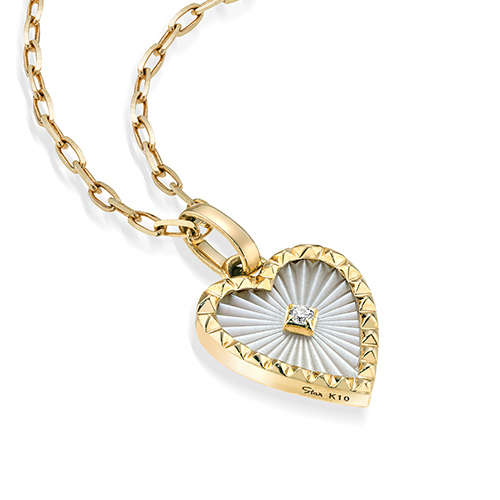 MOTHER OF PEARL ETCHED HEART CHARM(2JC0154)K10 チャーム｜スター
