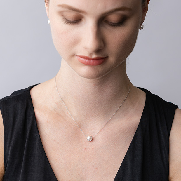 DIAMOND PEARL MOON NECKLACE(2XN0476)Pt950 ネックレス｜スター