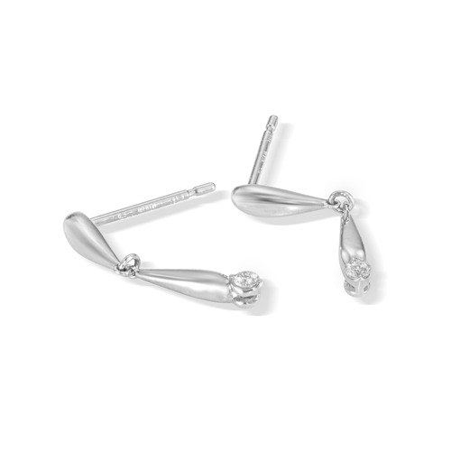DIAMOND FALL PIERCED EARRINGS(2XP0340)Pt950 ピアス｜スター