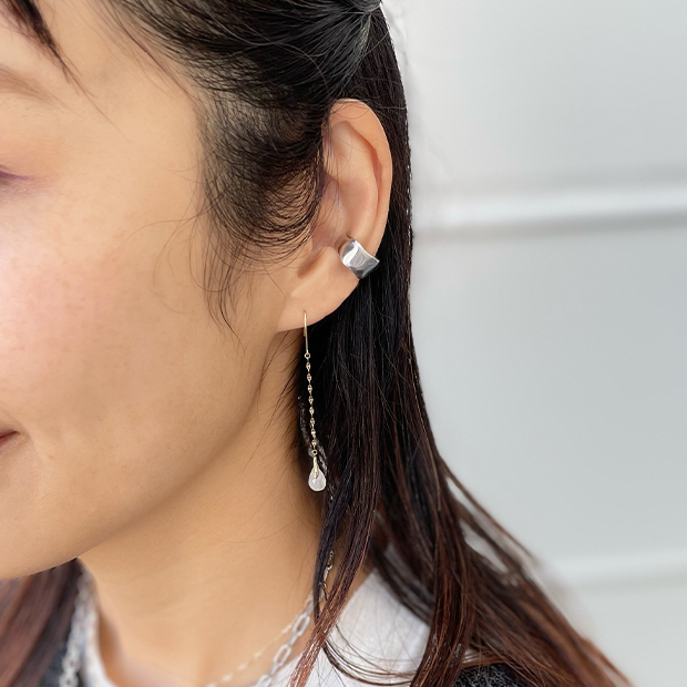 ピアスLABRADORITE COLOR LIQUID PIERCED EARRINGS(2JP7947)STAR 